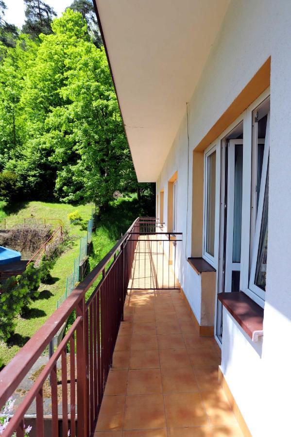 Domy Wczasowe Tryumfy Acomodação com café da manhã Krynica Zdroj Exterior foto